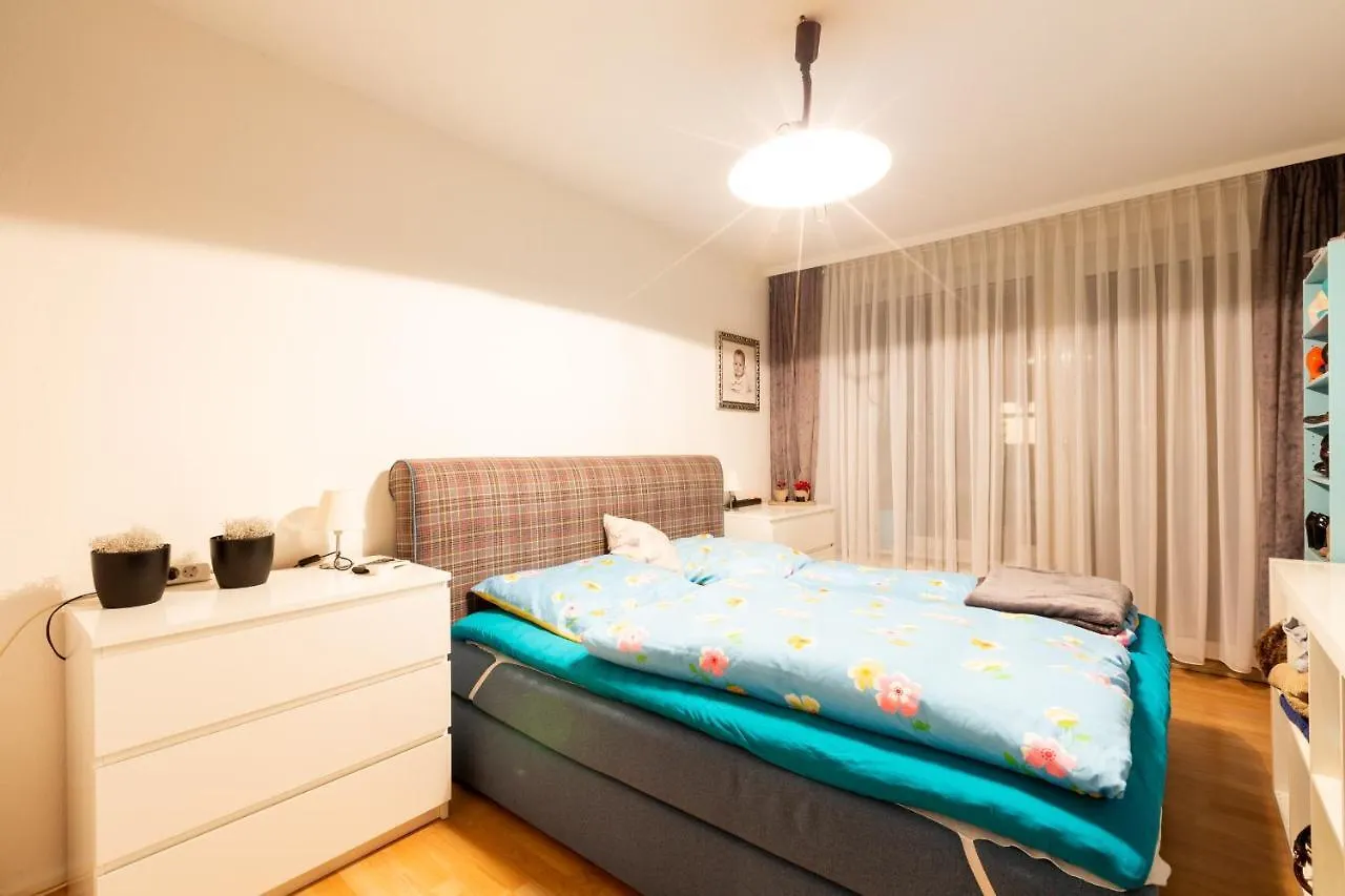 Zv2001 Private Apartments & Rooms Hannover City - Room Agency 0*,